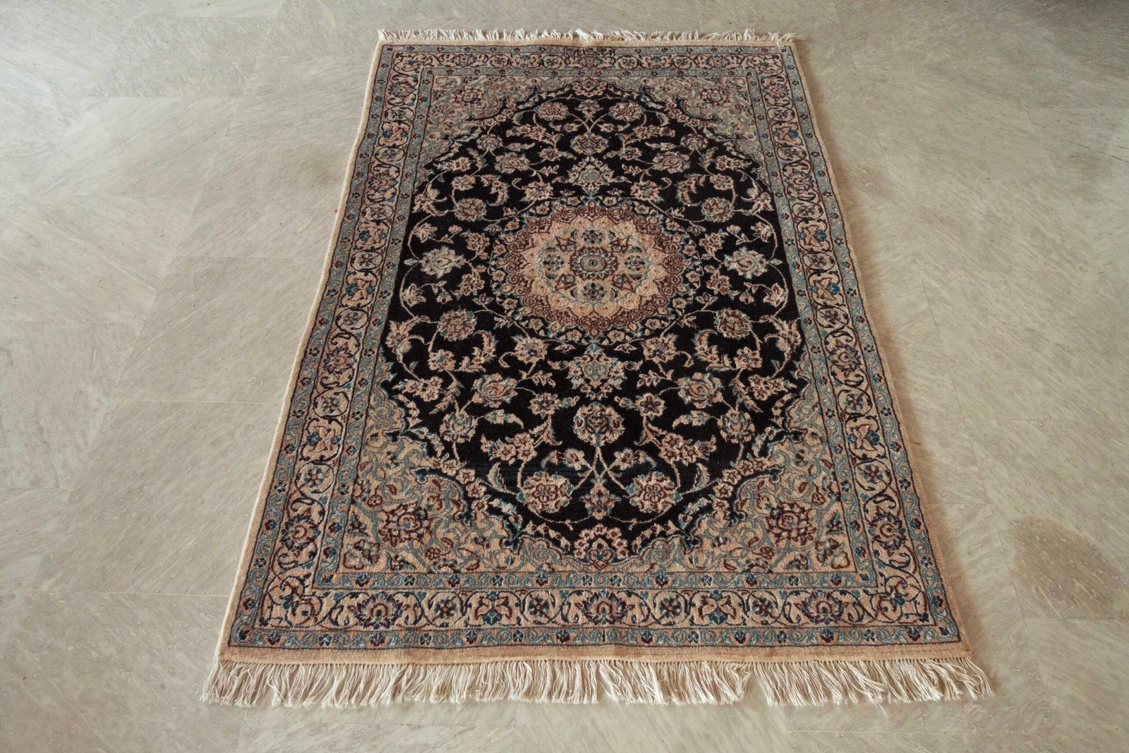 Hbayban 70% wool 30% Silk